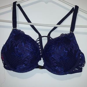 3/20 La Senza Bra